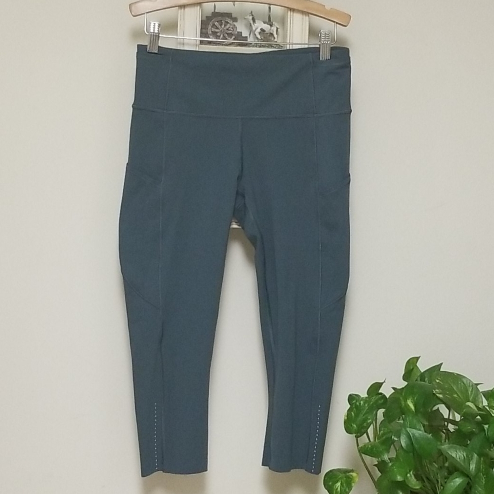 Lululemon Women's leggings Size 8